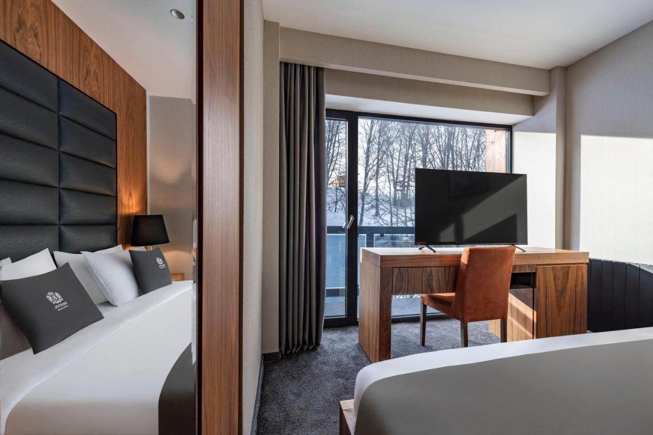 Bristol Hotel And Spa 巴库里阿尼 外观 照片