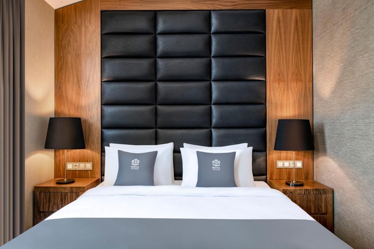Bristol Hotel And Spa 巴库里阿尼 外观 照片