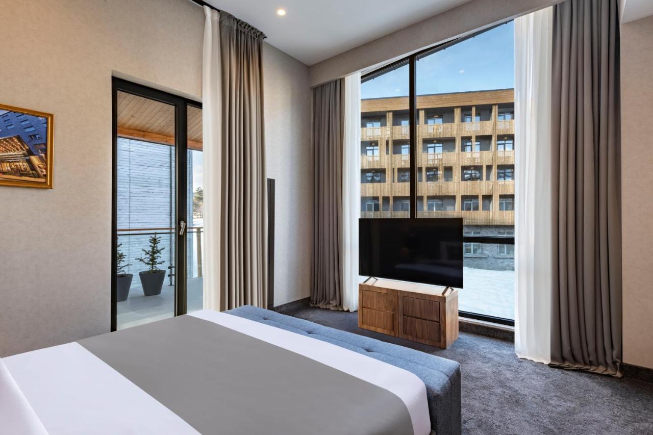 Bristol Hotel And Spa 巴库里阿尼 外观 照片