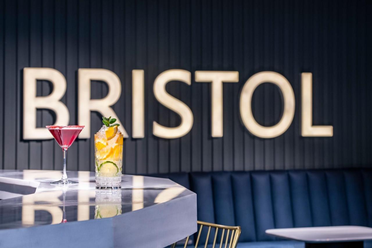 Bristol Hotel And Spa 巴库里阿尼 外观 照片